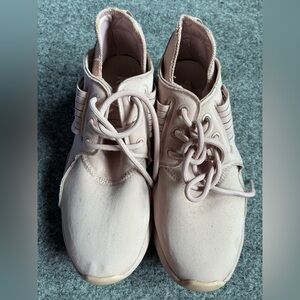 Reebok Women's Athletic Shoes - Light Pink